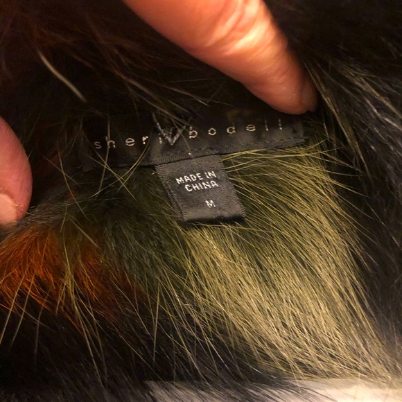 Recycled genuine luxurious fox fur jacket - Picture 7 of 8